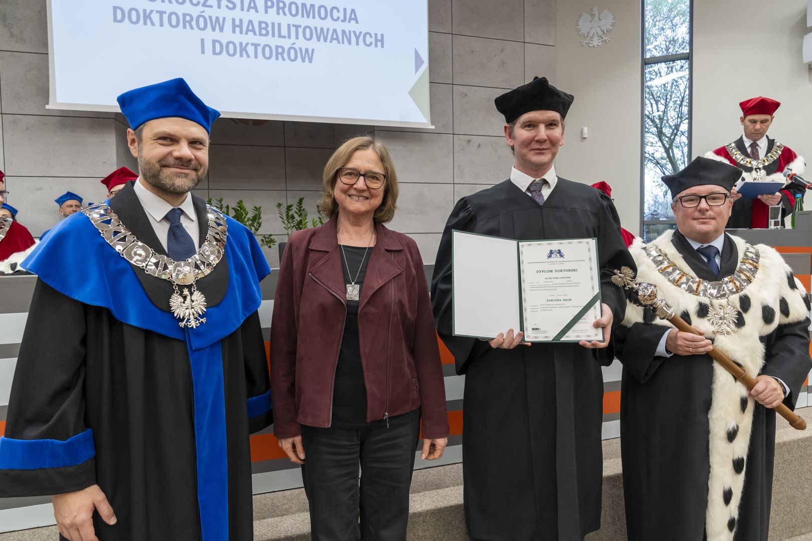 Rektor ZUT w Szczecinie, prof. dr hab. inż. Arkadiusz Terman, Dziekan WE dr hab. inż. Grzegorz Psuj, prof. ZUT, prof. dr Ewa Weinert-Rączka oraz dr inż. Błażej Jabłoński