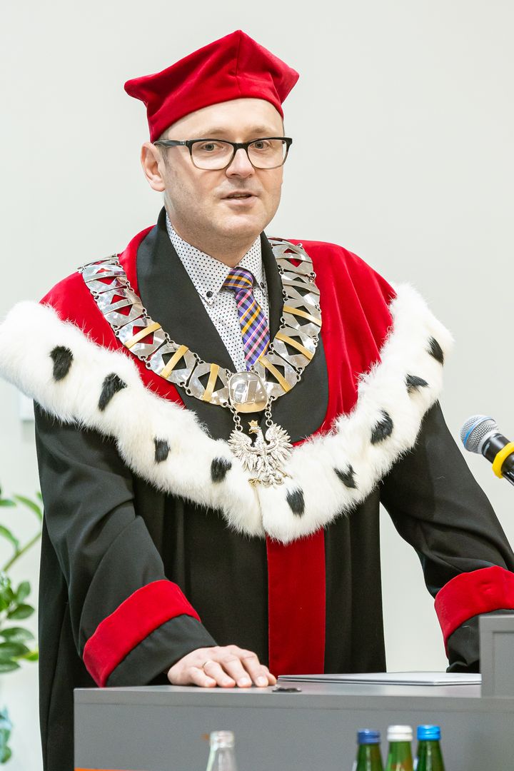 Przemawia Prorektor ds. organizacji i współpracy z gospodarką - dr hab. inż. Krzysztof Pietrusewicz, prof. ZUT